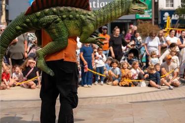 Dinosaur Show - Neo the Neovenator