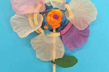 Play! Discover! Share! Goes Wild - Woven Flowers Workshop (4-8 years)