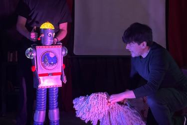Robot's Search for Snow robot-lenny